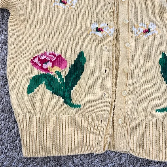 Eagles Eye Floral Knit Button-Up Cardigan - Picture 2 of 4